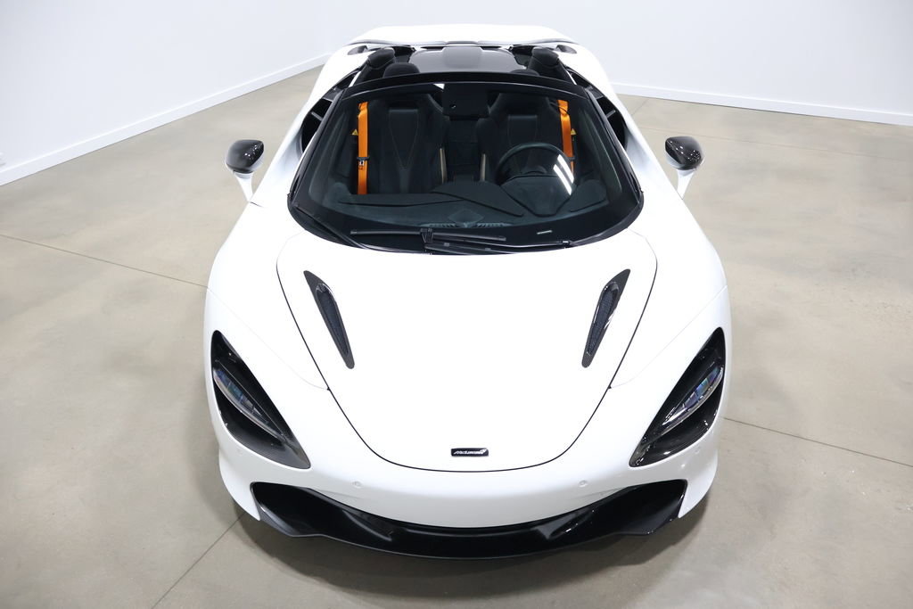 Used 2020 McLaren 720S Spider image 24