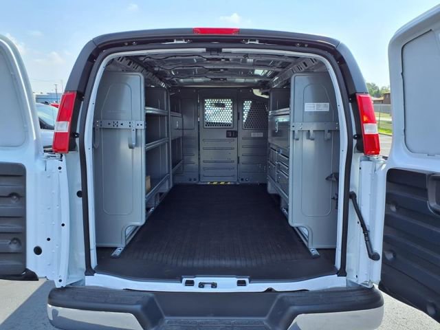 New 2025 Chevrolet Express 2500 w/ Driver Convenience Package image 6
