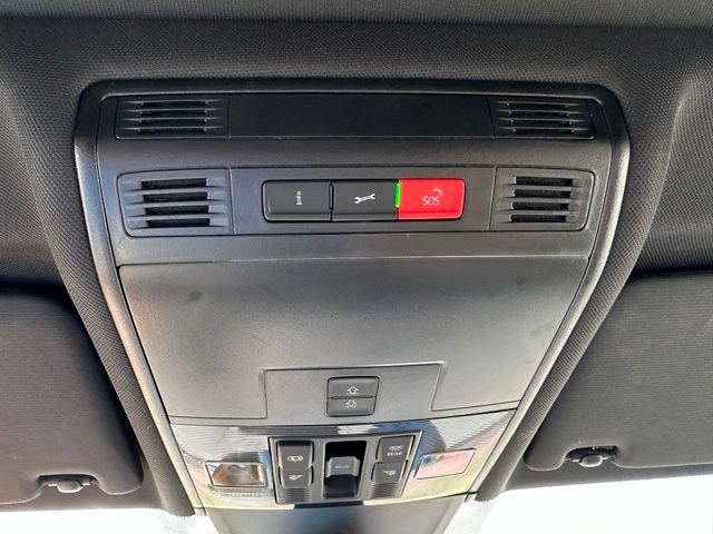 Used 2024 Volkswagen Tiguan SE R-Line FWD image 22