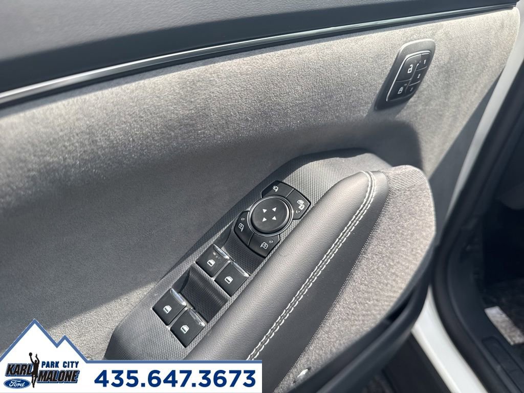 New 2025 Ford Mustang Mach-E GT image 38