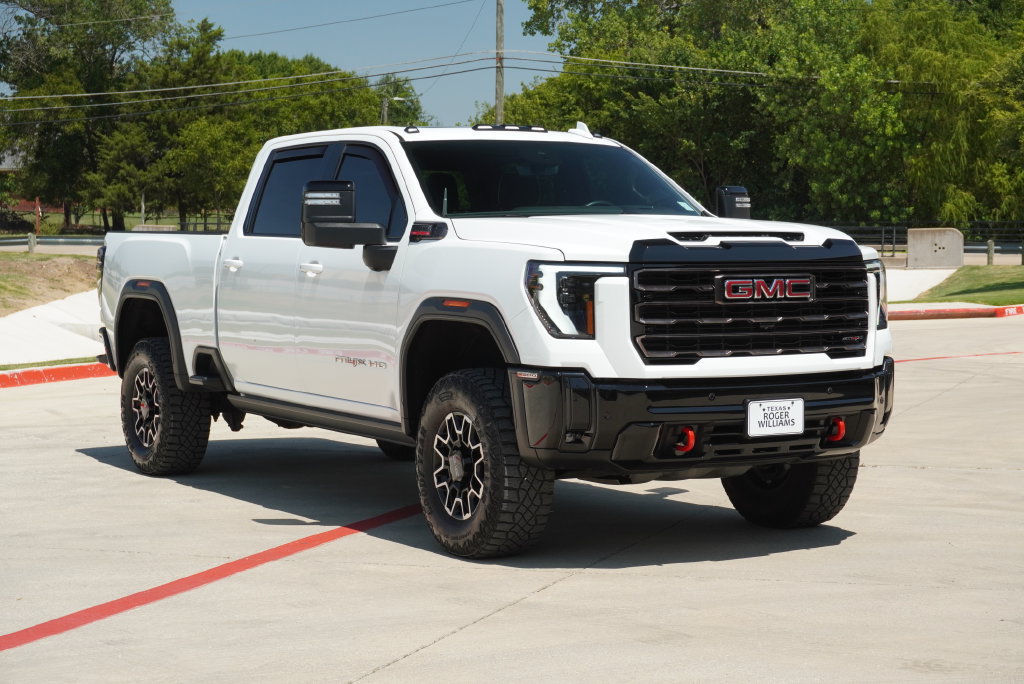 Used 2025 GMC Sierra 2500 AT4X AWD/4WD image 7