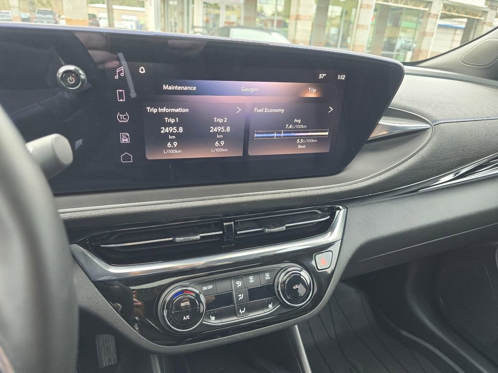 Used 2024 Buick Envista Sport Touring w/ Experience Buick Package image 29