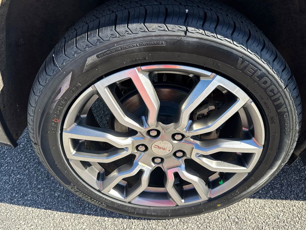 Used 2022 GMC Terrain Denali w/ Denali Premium Package image 17