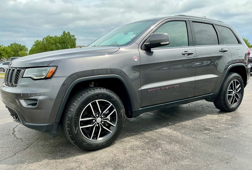 Used 2017 Jeep Grand Cherokee Trailhawk w/ Trailhawk Luxury Group image 7