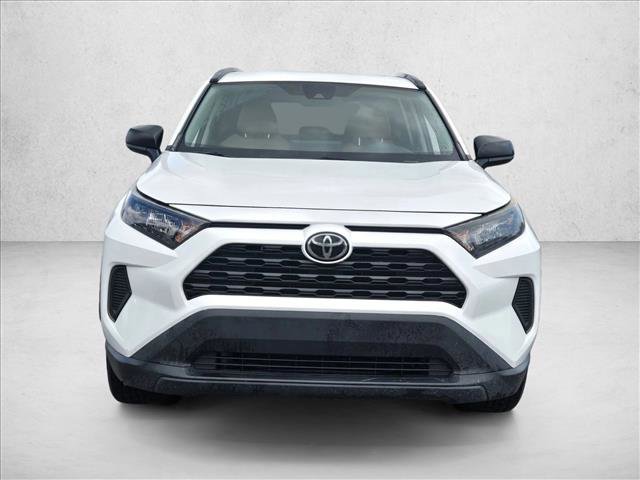 Used 2019 Toyota RAV4 LE image 2