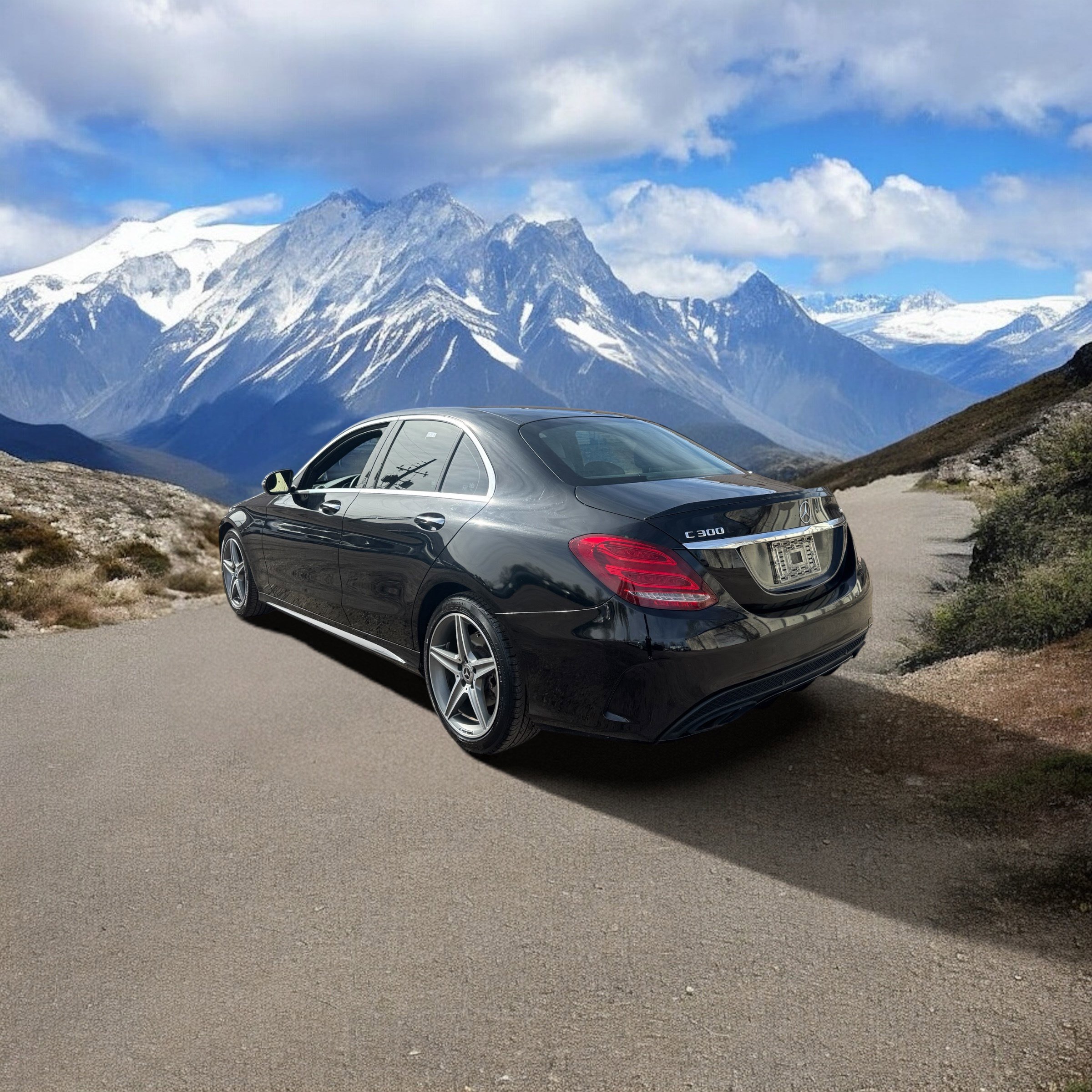Used 2016 Mercedes-Benz C 300 4MATIC Sedan image 3