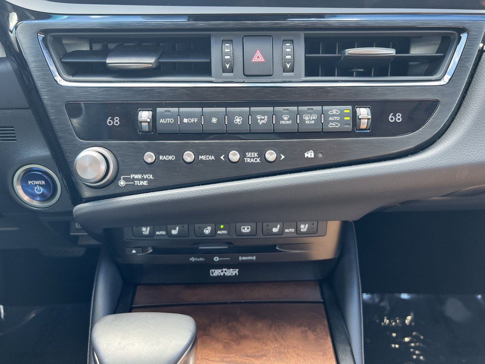Used 2022 Lexus ES 300h w/ Accessory Package FWD image 21