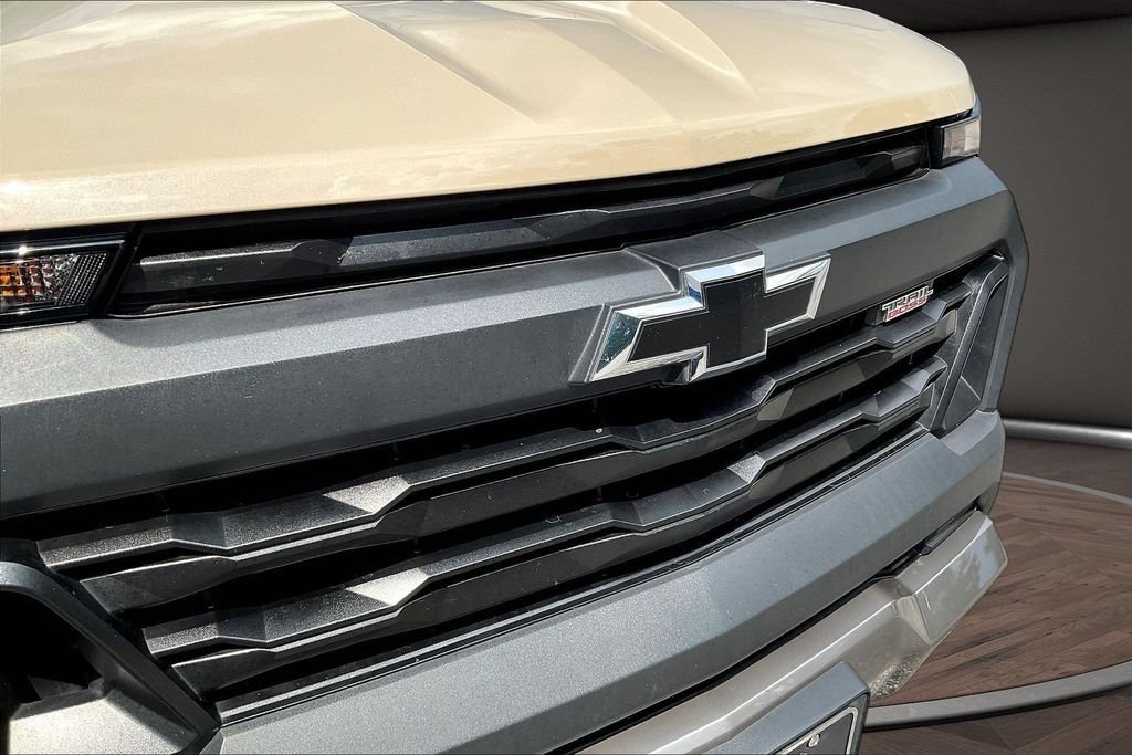 Used 2024 Chevrolet Colorado Trail Boss AWD/4WD image 38
