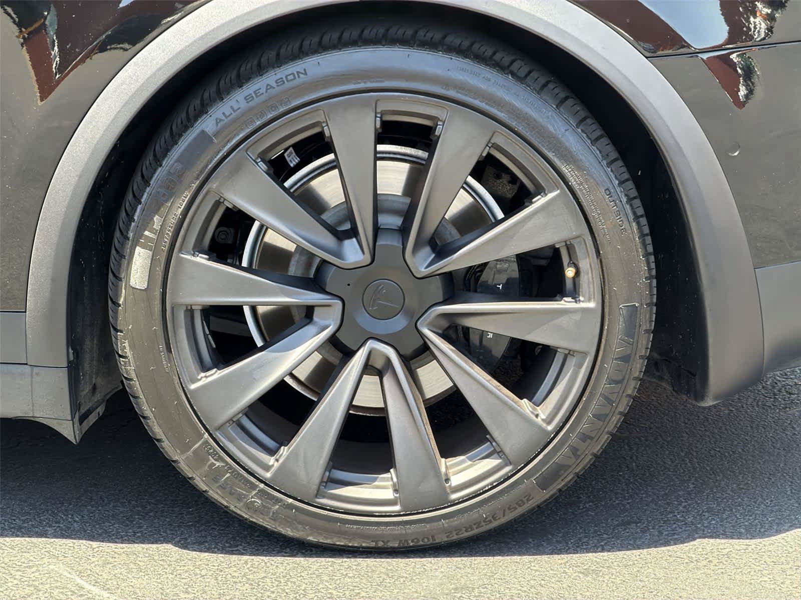 Used 2022 Tesla Model X Plaid AWD/4WD image 9