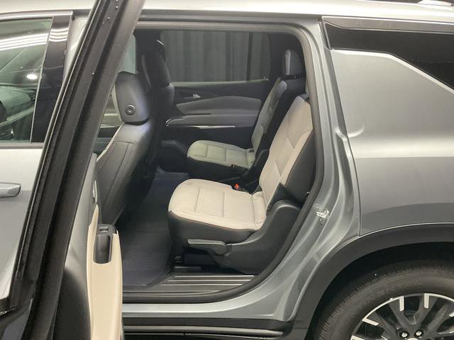 New 2026 Chevrolet Traverse LT w/ Sun and Wheel Package image 12