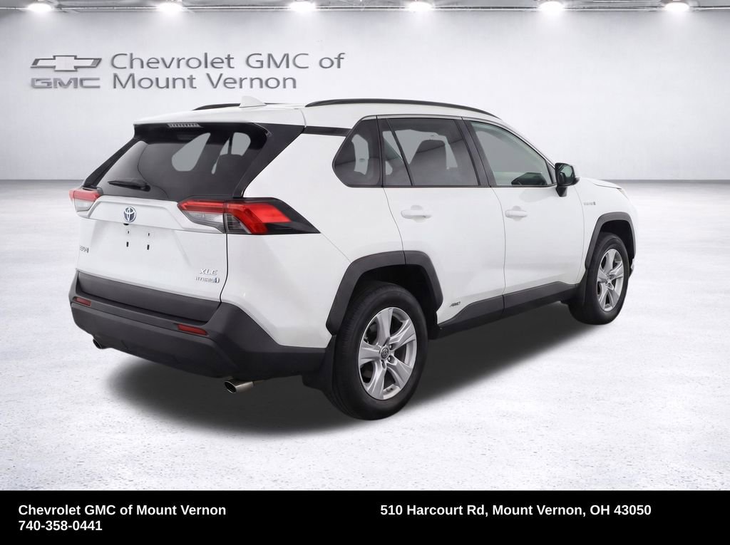 Used 2024 Toyota RAV4 XLE w/ Convenience Package AWD/4WD image 4