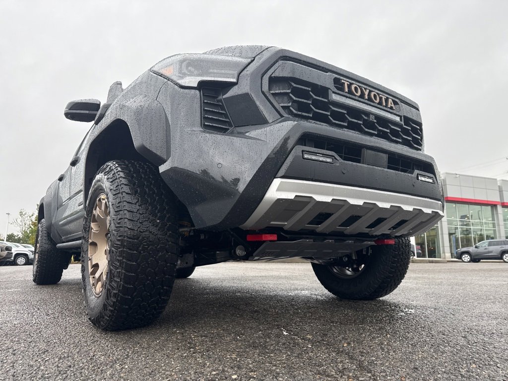 New 2025 Toyota Tacoma Trailhunter image 3