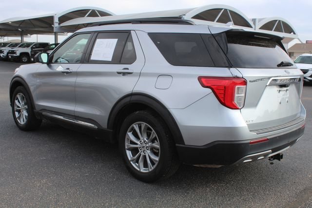 Used 2020 Ford Explorer XLT w/ Equipment Group 202A RWD image 9