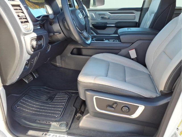 Used 2024 RAM 1500 Limited AWD/4WD image 19