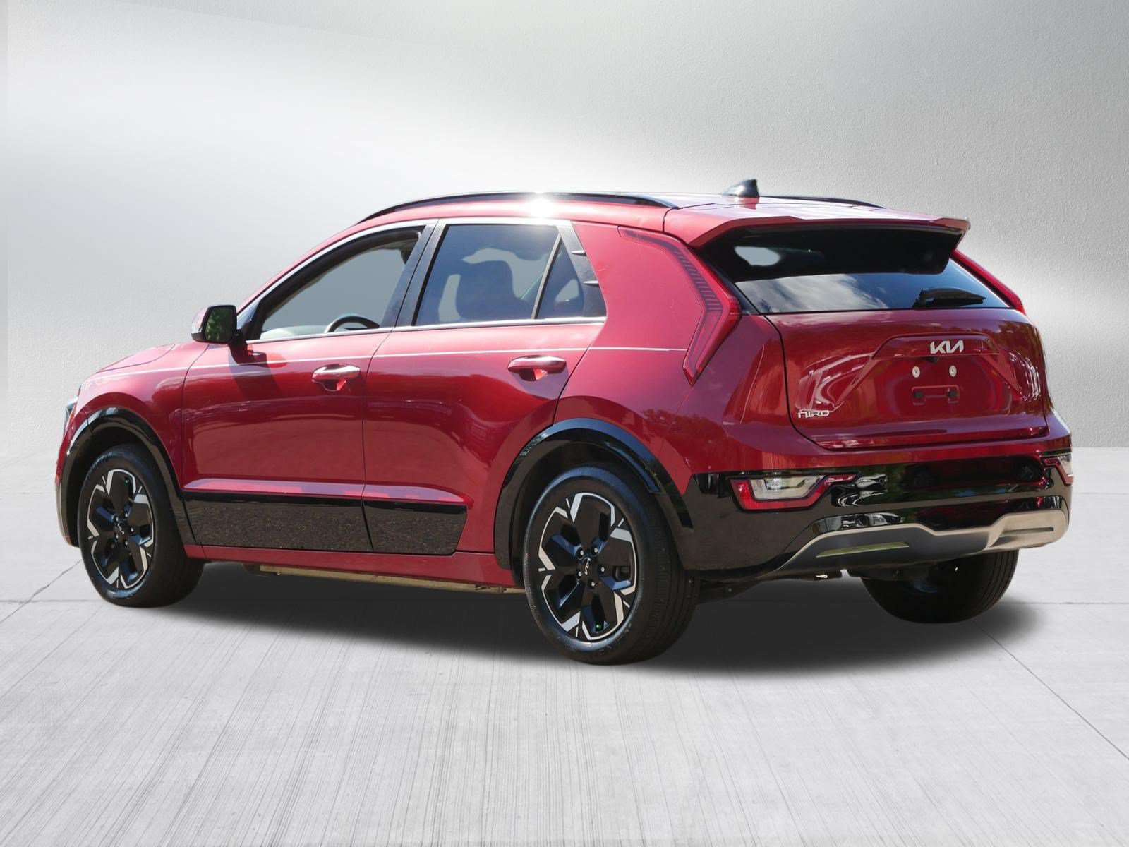 Certified 2023 Kia Niro Wave w/ Wave Preserve Package FWD image 5