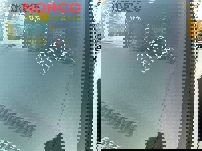 Used 2014 Chevrolet Express 2500 image 27