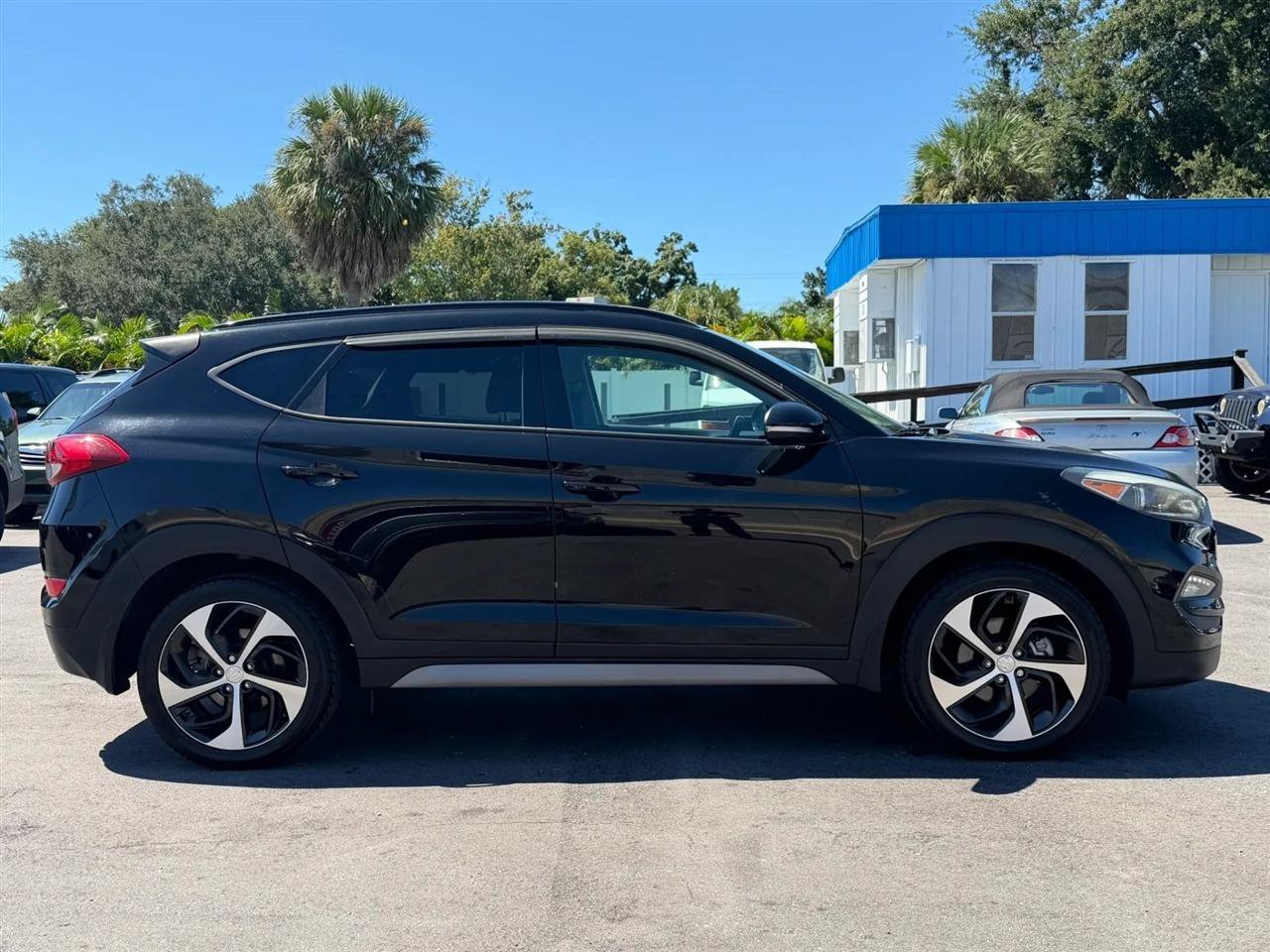 Used 2018 Hyundai Tucson Value FWD image 7