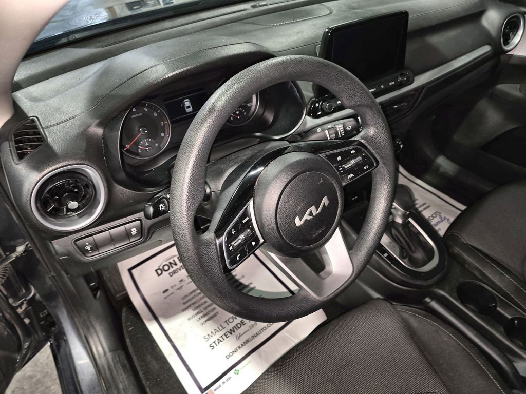 Used 2023 Kia Forte LXS image 19
