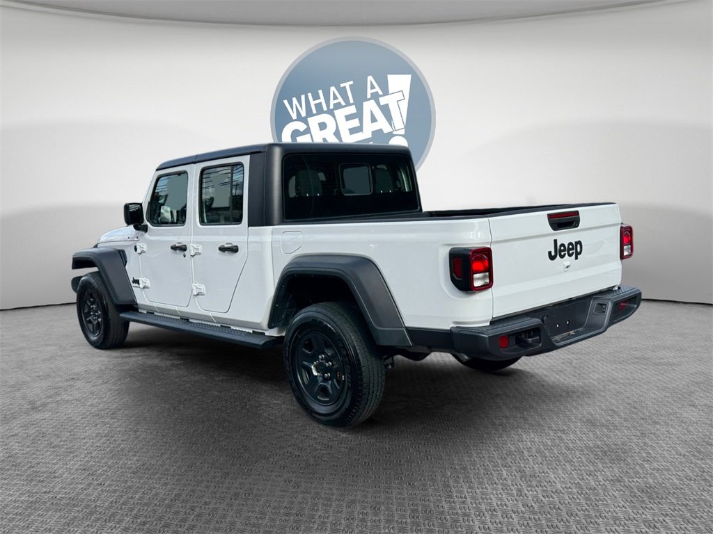 Used 2023 Jeep Gladiator Sport image 7