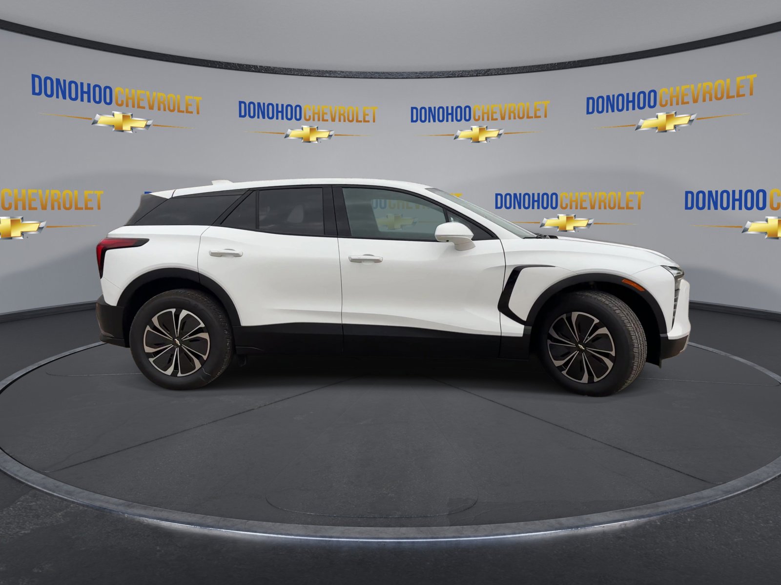 New 2026 Chevrolet Blazer EV LT image 12