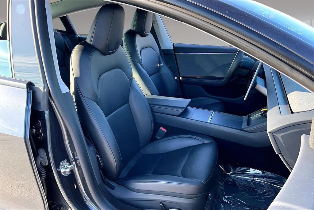 Used 2024 Tesla Model 3 Standard Range RWD image 27