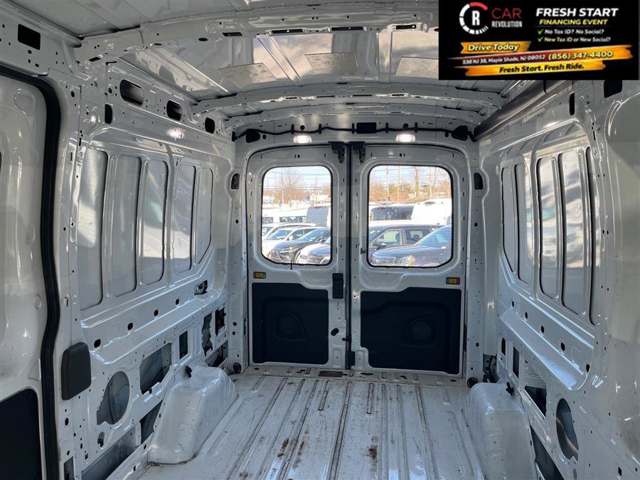 Used 2020 Ford Transit 250 Medium Roof image 11
