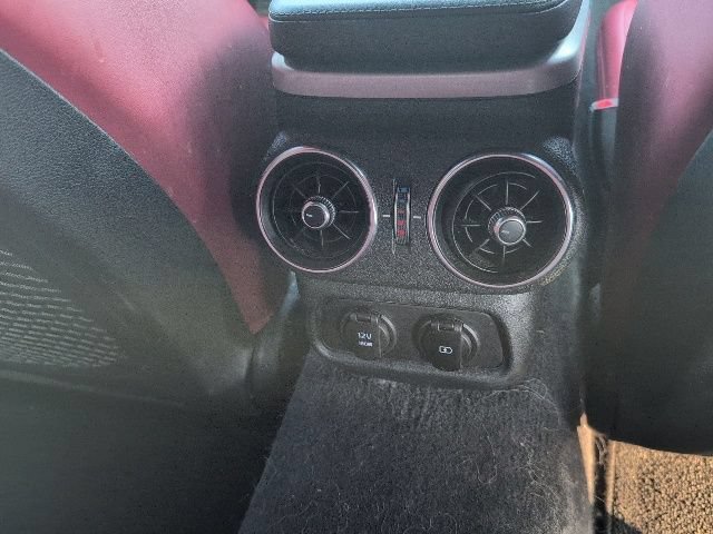 Used 2020 Kia Stinger GT2 AWD/4WD image 14