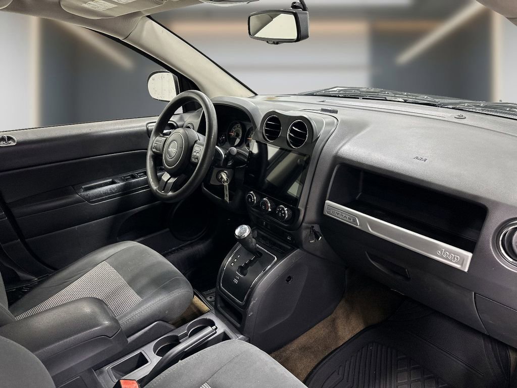 Used 2016 Jeep Compass Sport w/ Power Value Group FWD image 6