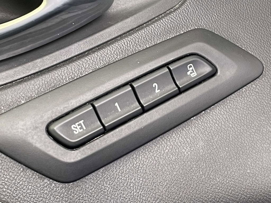 Used 2022 Chevrolet Camaro SS RWD image 26