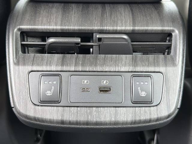 Certified 2023 Nissan Ariya FWD image 22