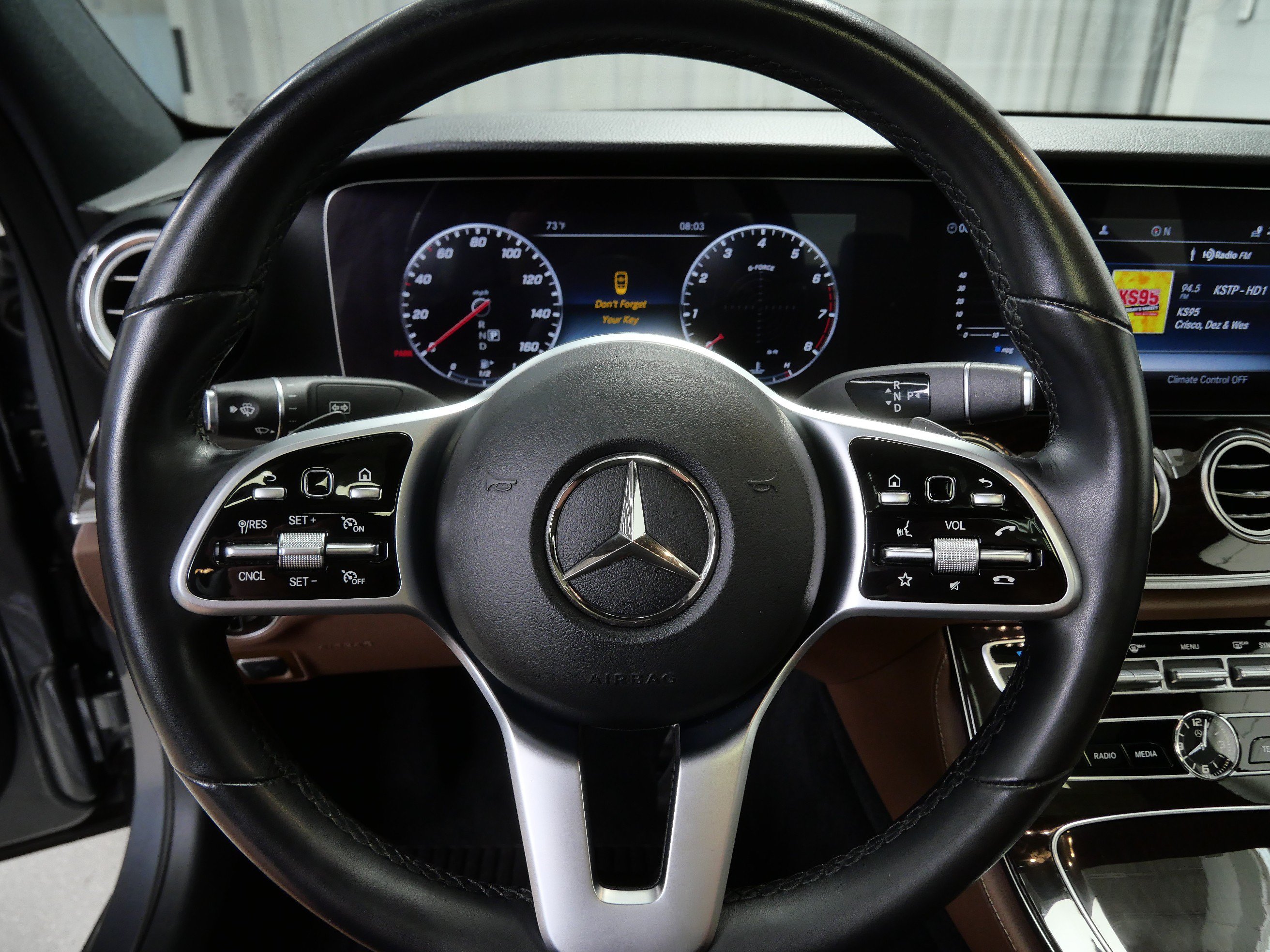 Used 2020 Mercedes-Benz E 350 4MATIC Sedan image 23