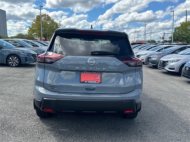 New 2026 Nissan Rogue SV w/ SV Premium Package image 5