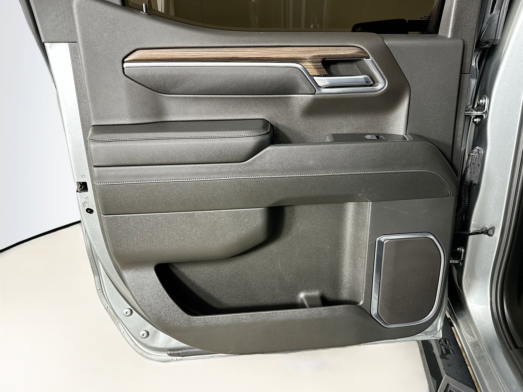 Used 2024 Chevrolet Silverado 1500 RST image 26