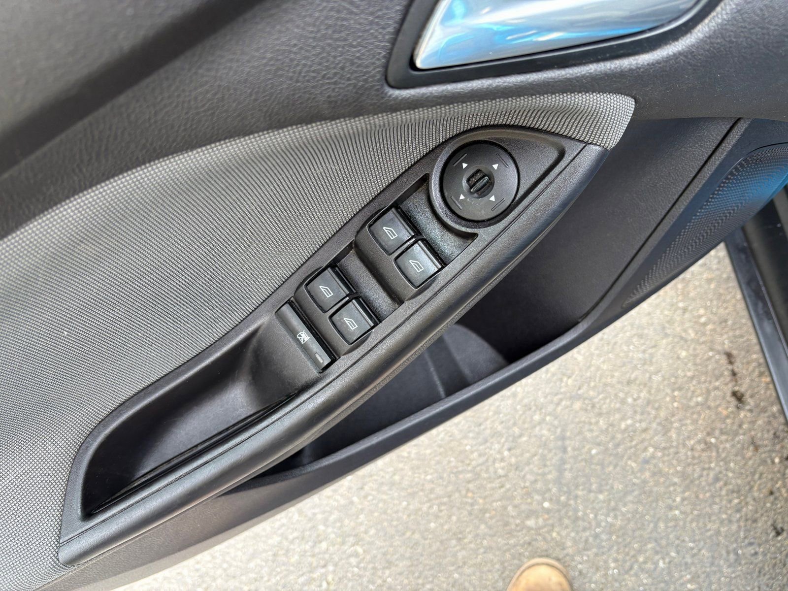 Used 2014 Ford Focus SE FWD image 15