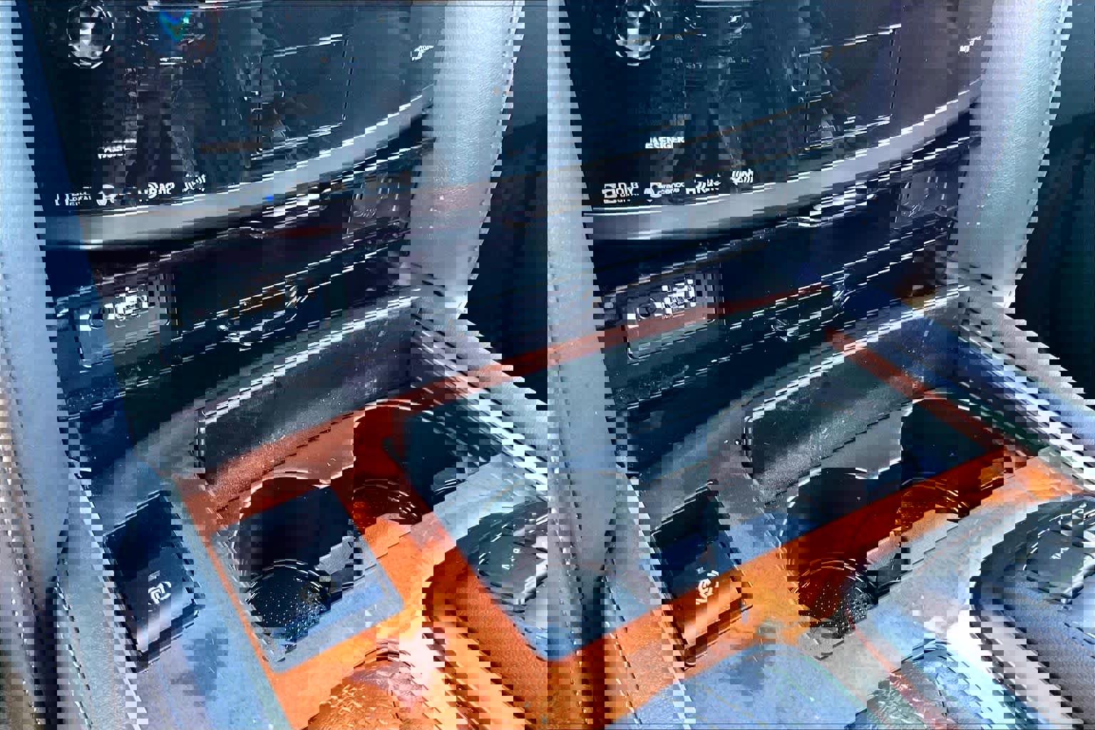 Used 2019 Lexus LX 570 4WD image 34