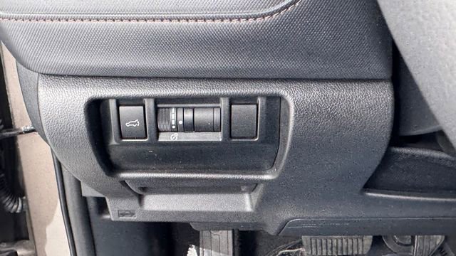Certified 2025 Subaru Forester Touring AWD/4WD image 37