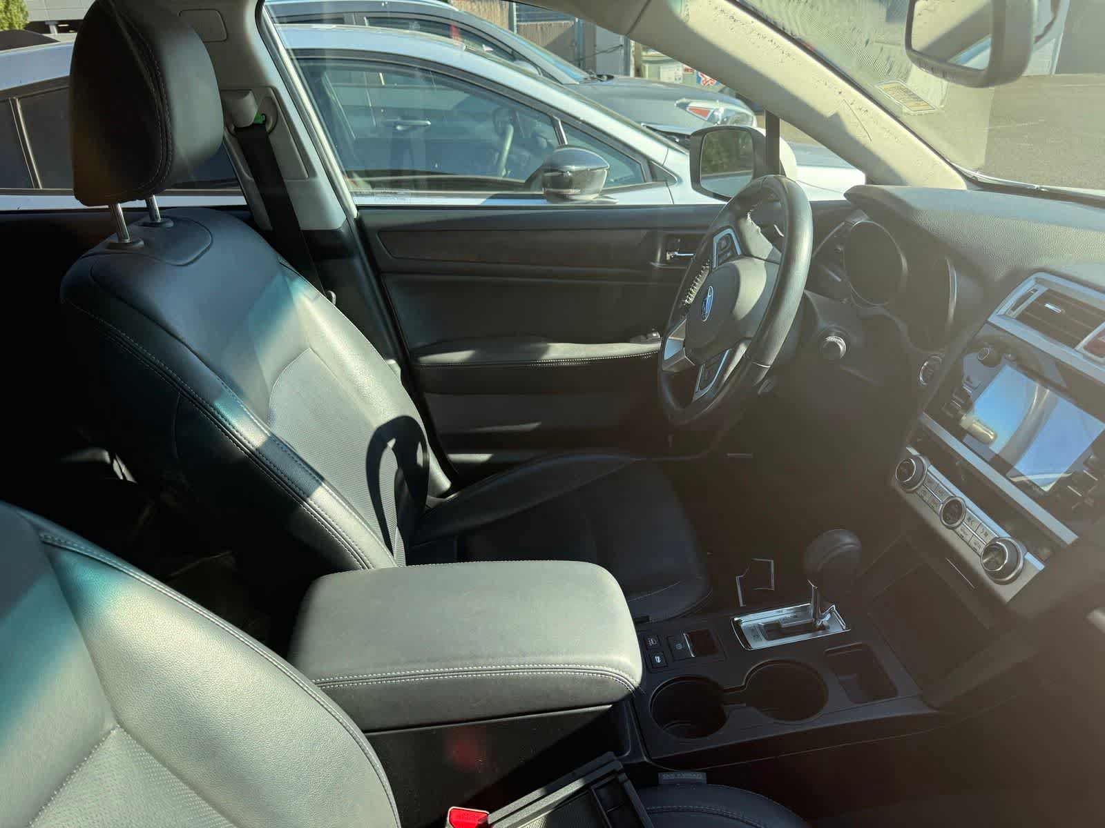 Used 2015 Subaru Outback 2.5i Limited AWD/4WD image 5