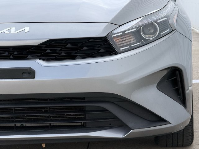 Used 2024 Kia Forte LXS w/ LXS Technology Package FWD image 8