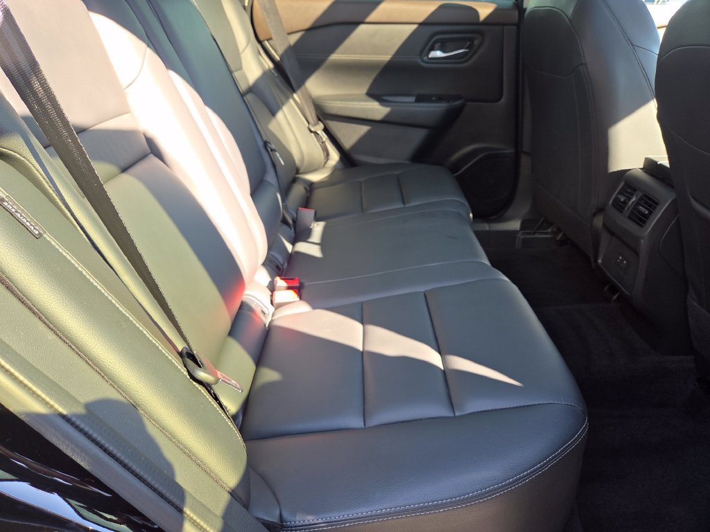 Certified 2023 Nissan Rogue SL AWD/4WD image 30