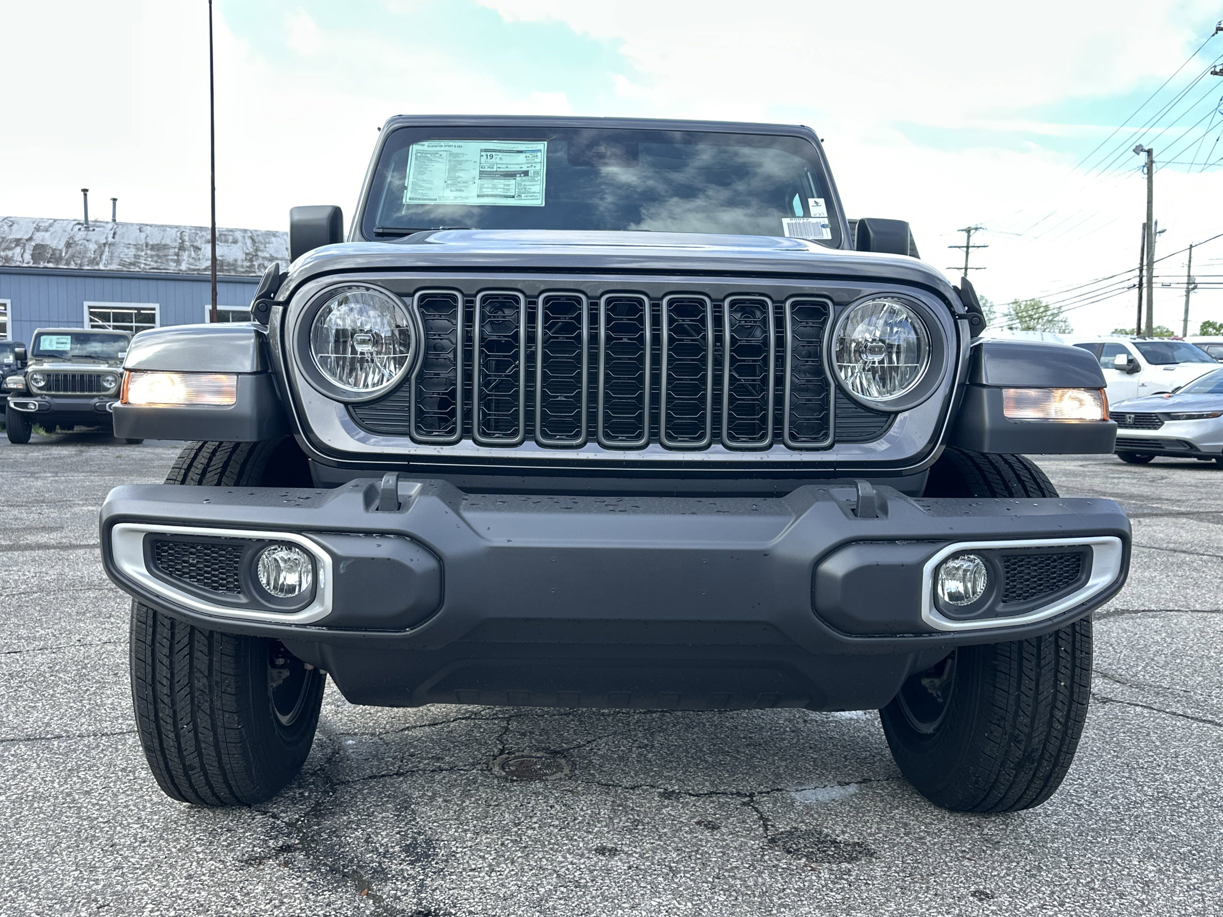 New 2025 Jeep Gladiator Sport image 21