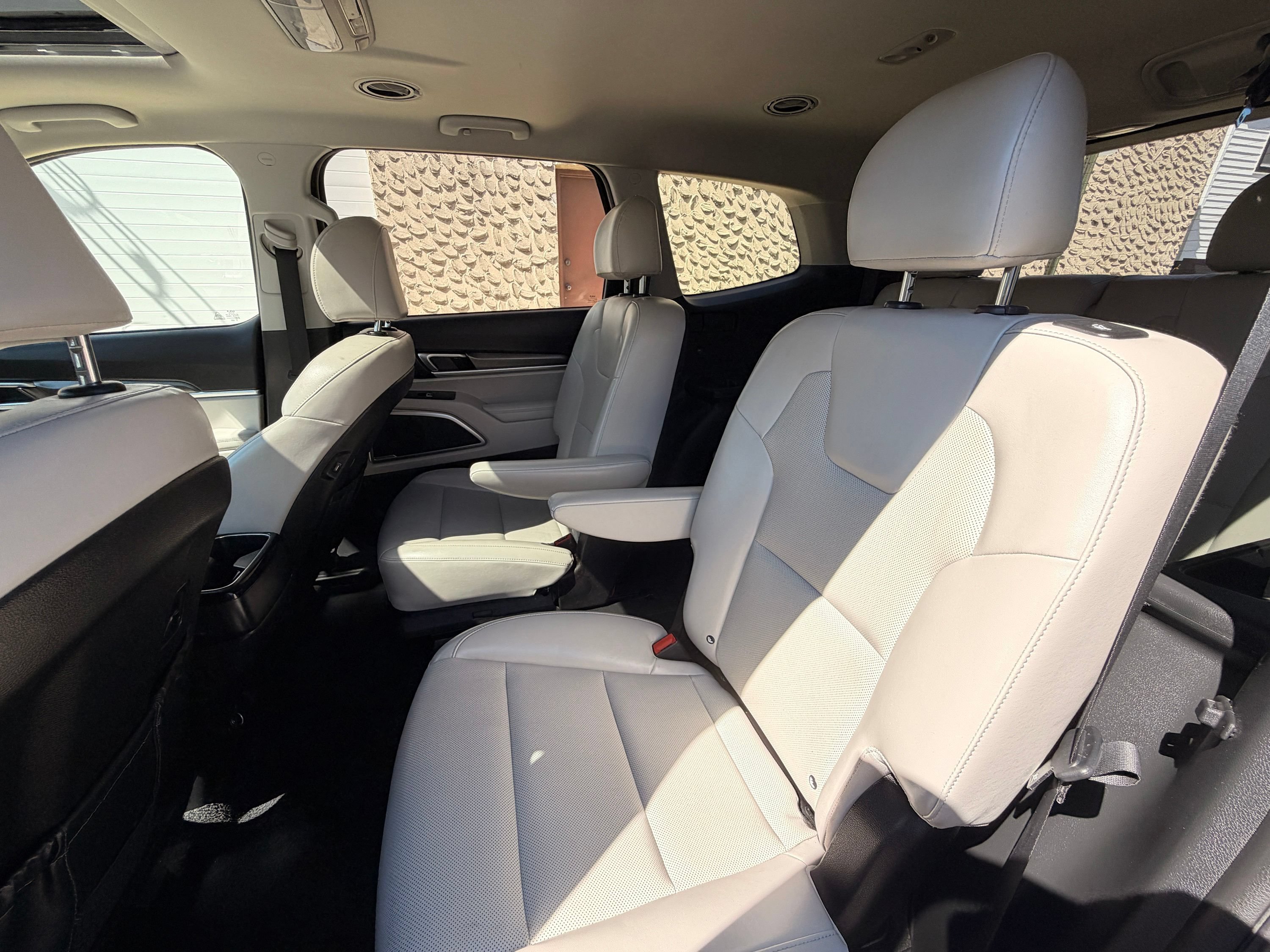 Used 2022 Kia Telluride S AWD/4WD image 18