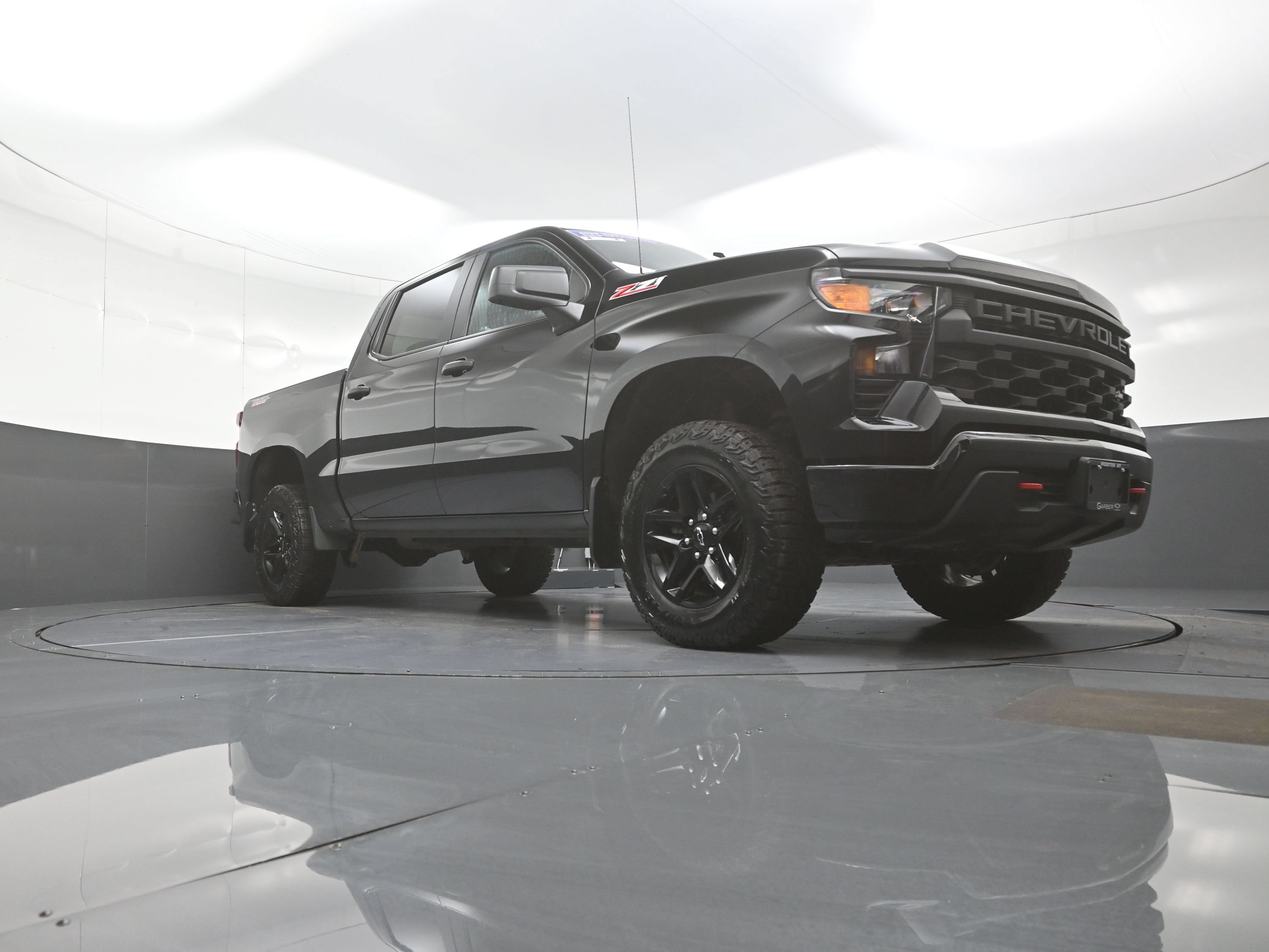 Used 2025 Chevrolet Silverado 1500 Custom Trail Boss AWD/4WD image 9