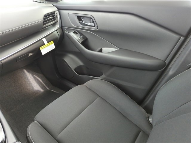 New 2026 Nissan Rogue S image 21