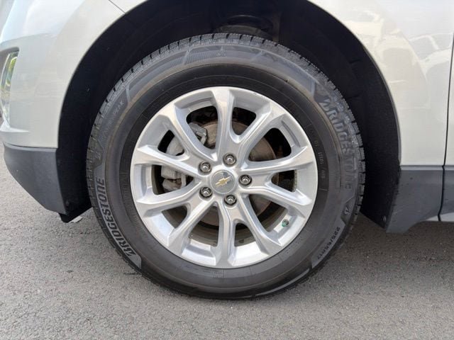 Used 2020 Chevrolet Equinox LS w/ LS Convenience Package AWD/4WD image 25