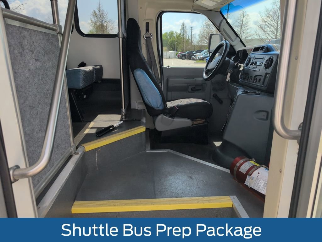 Used 2015 Ford E-450 and Econoline 450 Super Duty w/ Shuttle Bus Prep Package image 14