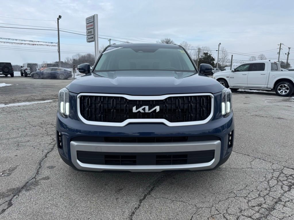 Used 2023 Kia Telluride EX image 12