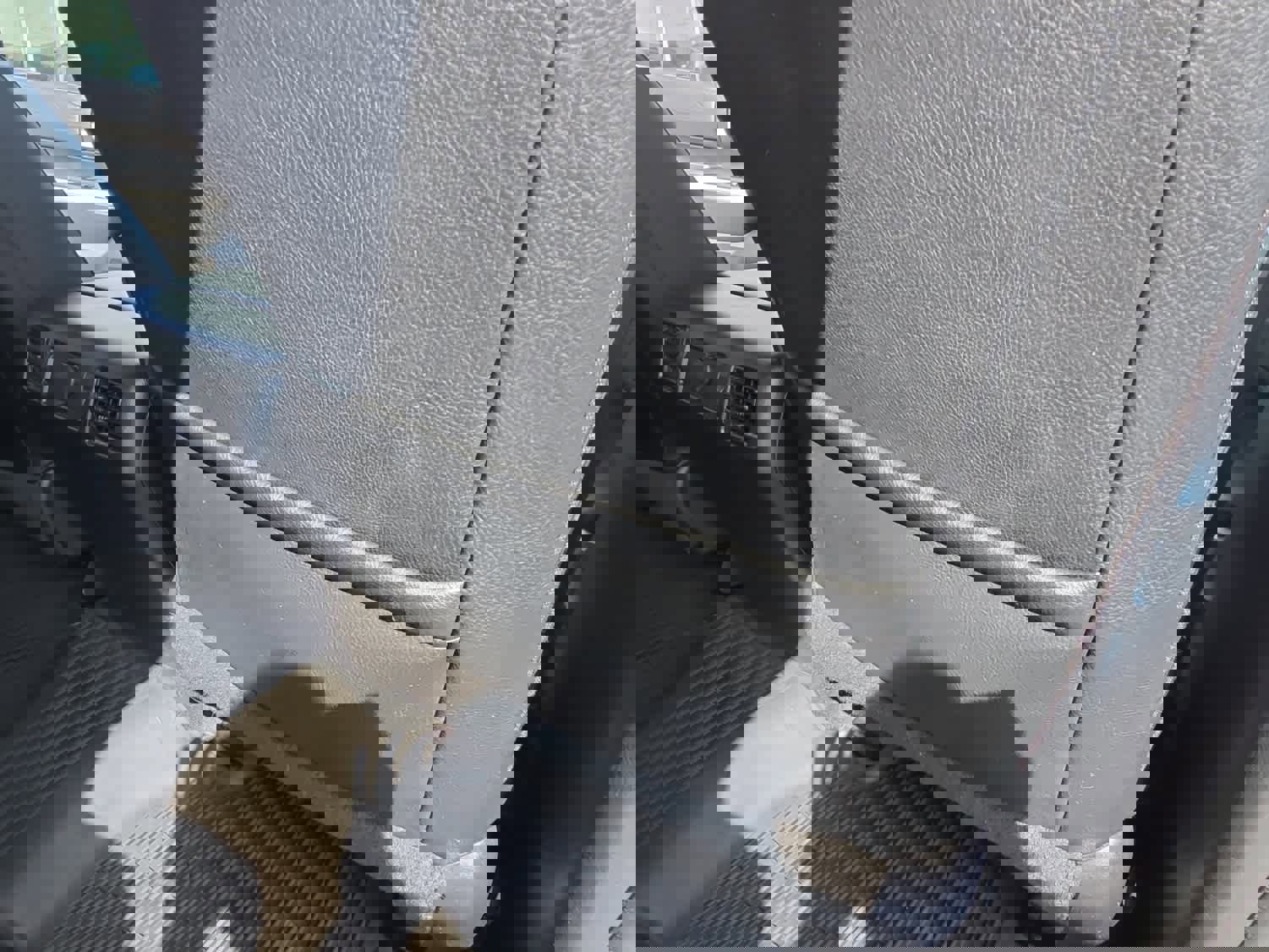 Used 2017 Toyota Tundra Limited w/ Limited Premium Package image 33