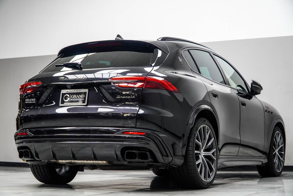 Used 2024 Maserati Grecale Trofeo AWD/4WD image 15