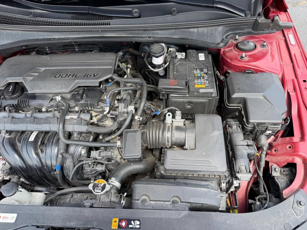 Used 2024 Hyundai Elantra SEL FWD image 11