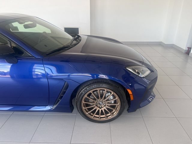 New 2025 Toyota GR86 RWD image 10